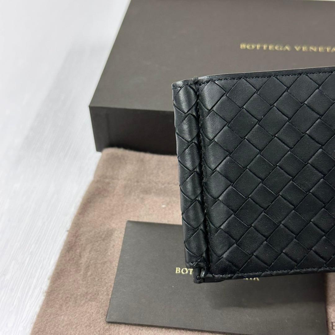 新品同様‼️ 現行　ボッテガヴェネタ　財布　折り財布　マネークリップ　イントレチャ