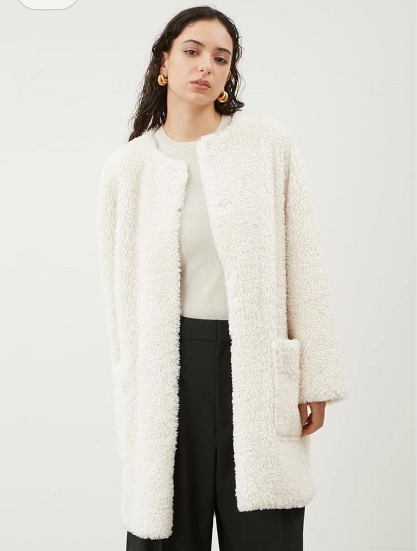 MilaOwen ミラ オーウェン　ノーカラーシャツカーブボアコート　美品