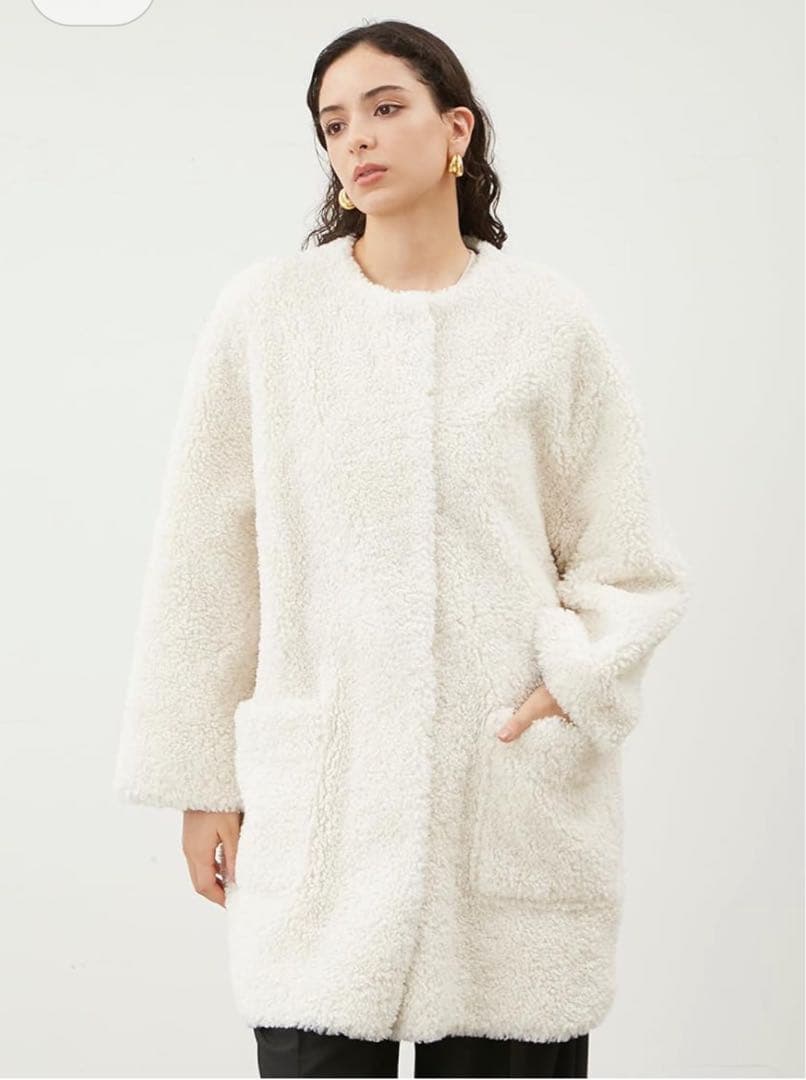 MilaOwen ミラ オーウェン　ノーカラーシャツカーブボアコート　美品