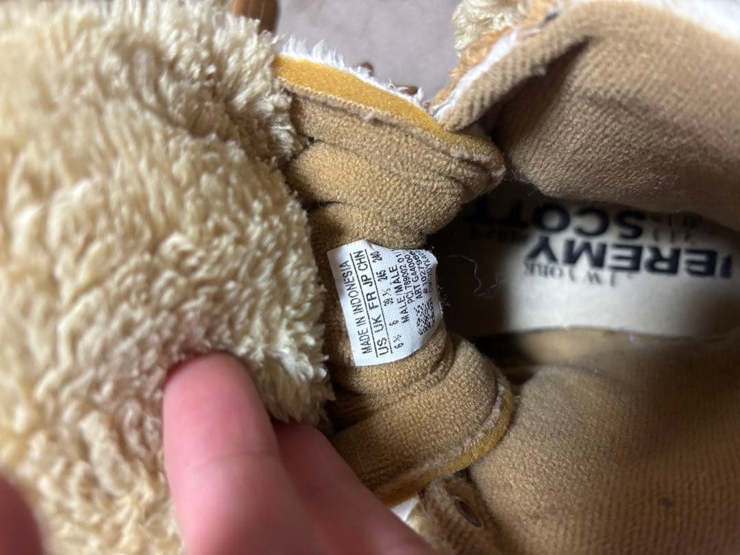 adidas Jeremyscott クマぬいぐるみ