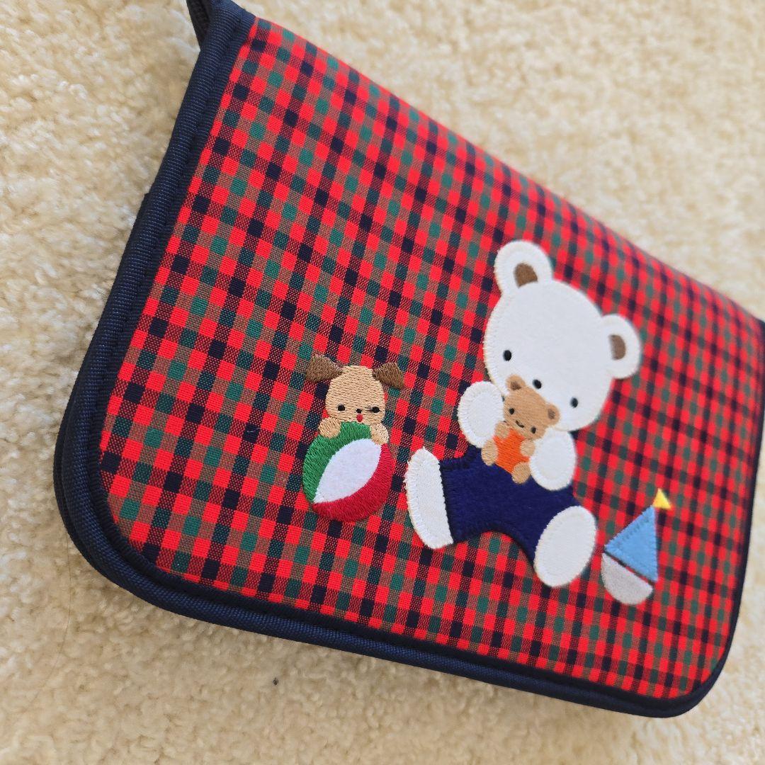 ファミリア　Familiar　刺繍ポーチ　母子手帳