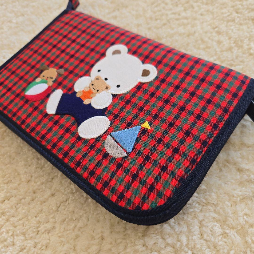 ファミリア　Familiar　刺繍ポーチ　母子手帳