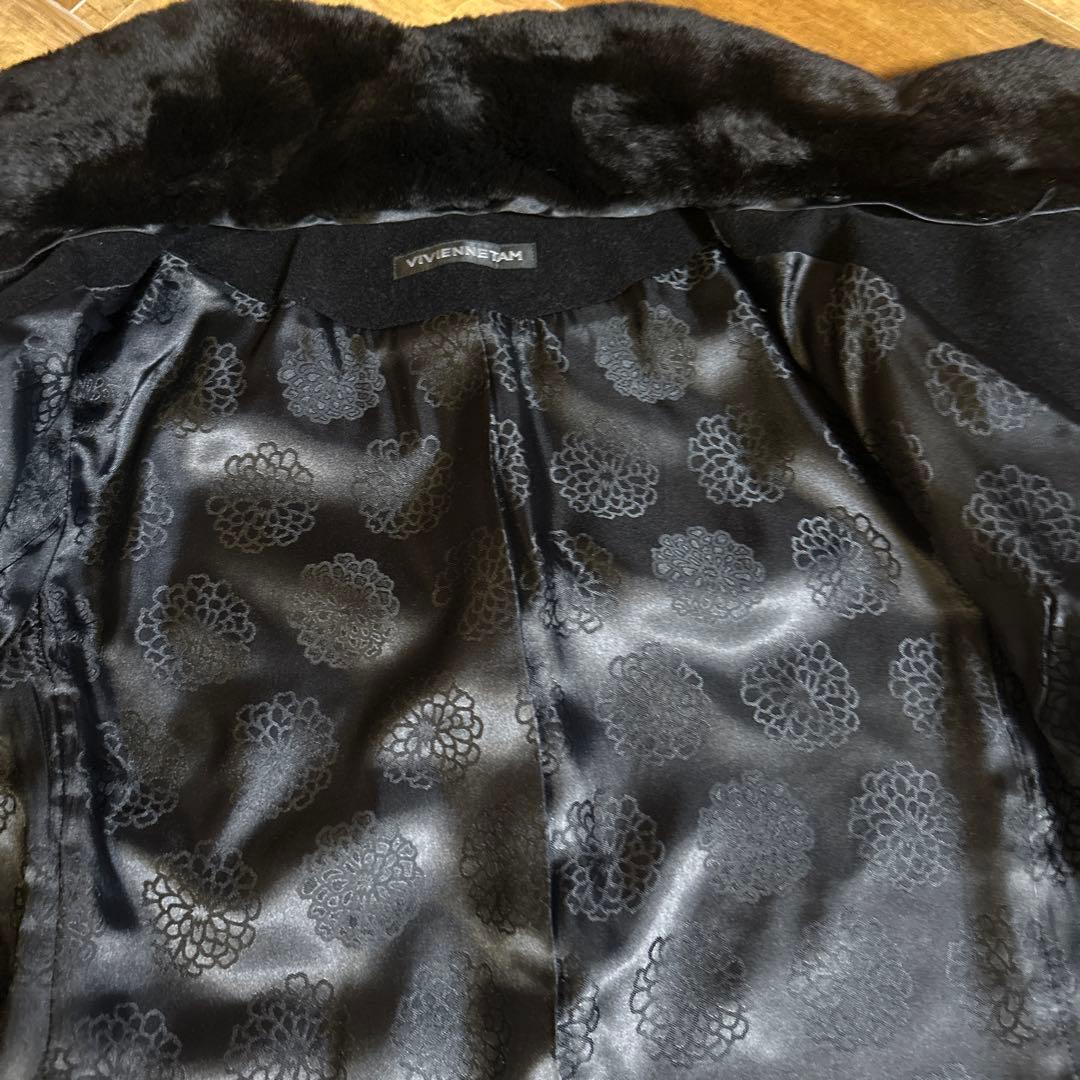 ビビアンタム　黒コート ファー襟付き