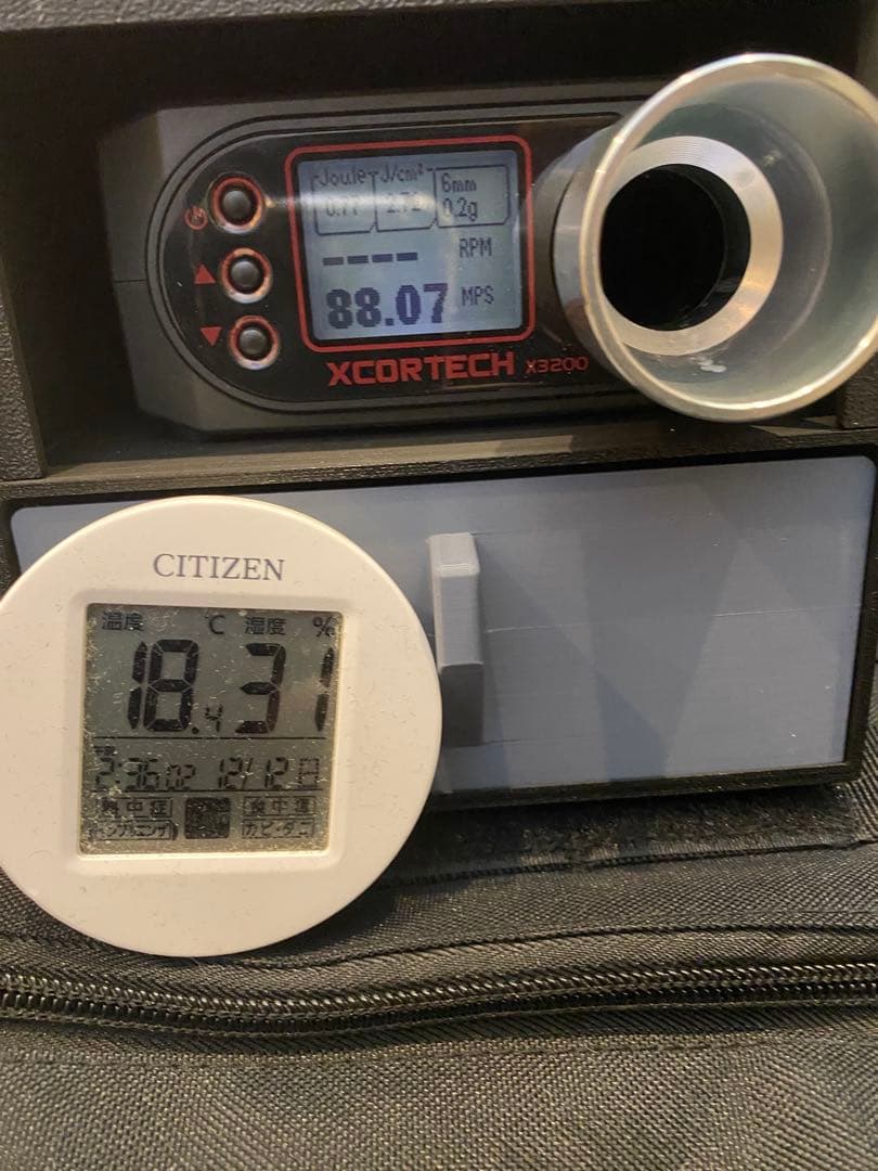 東京マルイ デザートイーグル.50AE クロームステンレス ガスブロ ＋予備マグ