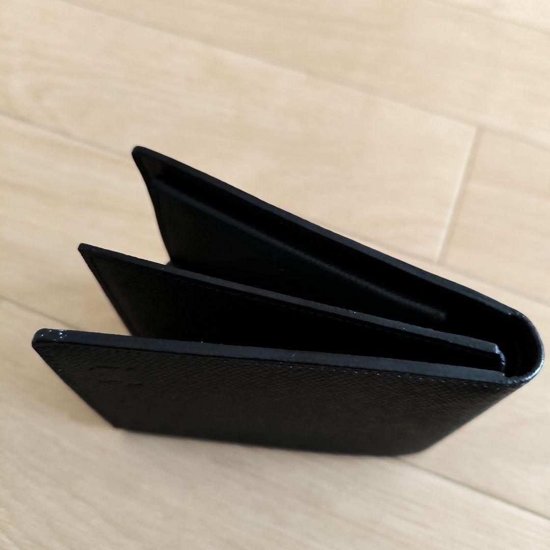 Louis Vuitton （未使用品）エピレザー二つ折り財布 ブラック