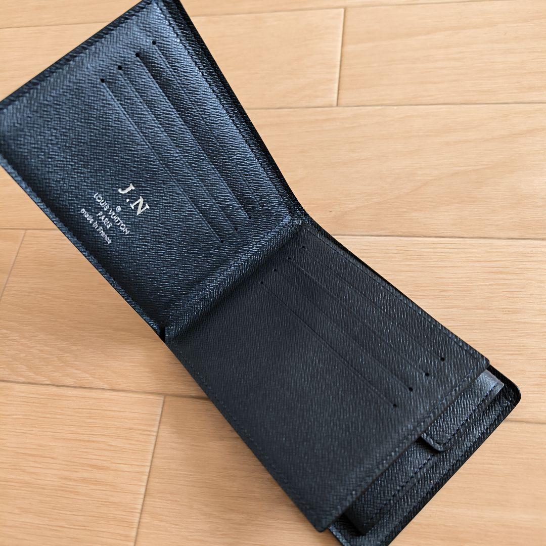 Louis Vuitton （未使用品）エピレザー二つ折り財布 ブラック