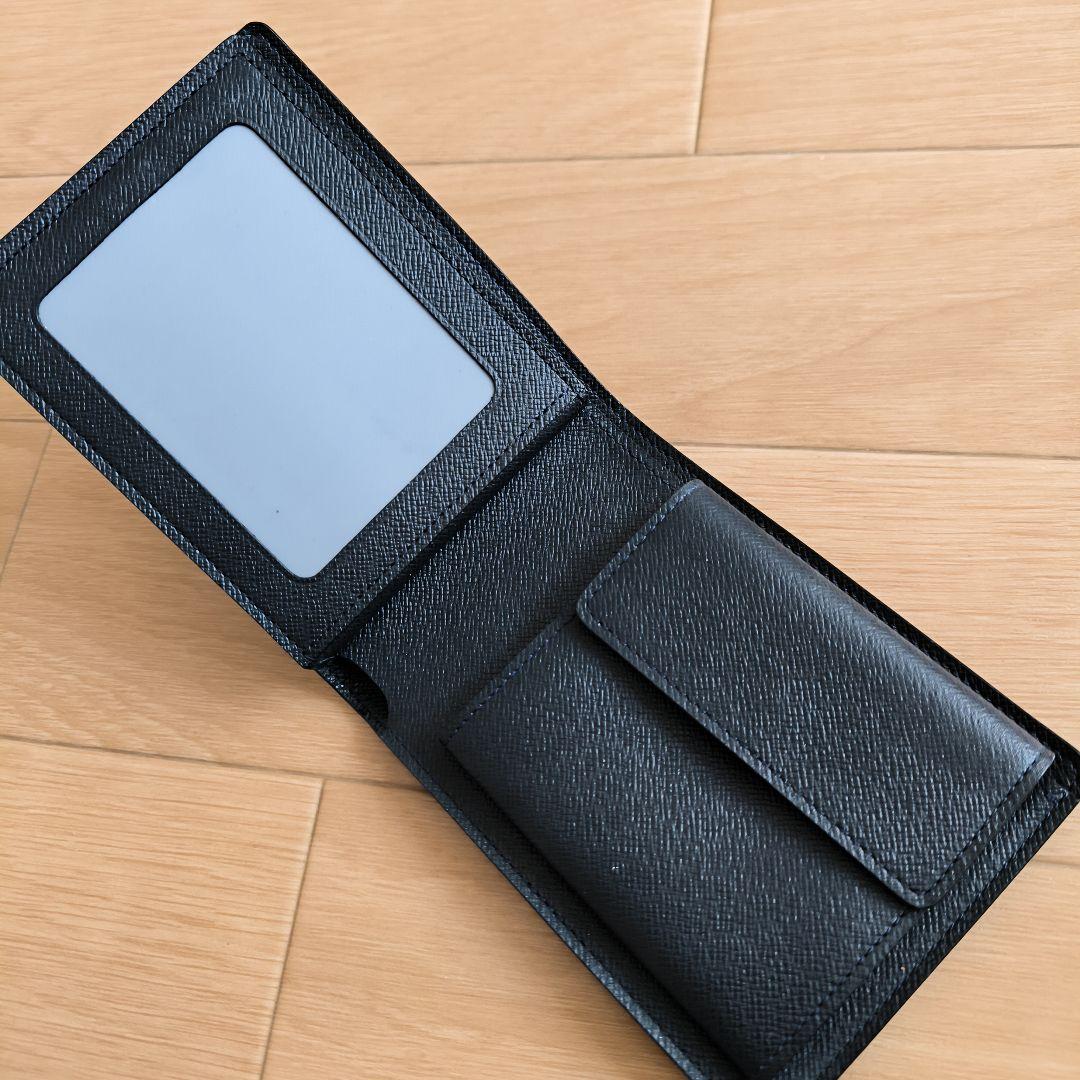 Louis Vuitton （未使用品）エピレザー二つ折り財布 ブラック