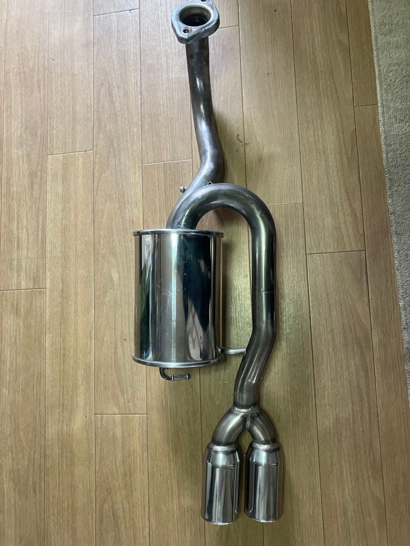 アクアNHP10 TRDハイレスポンスマフラー