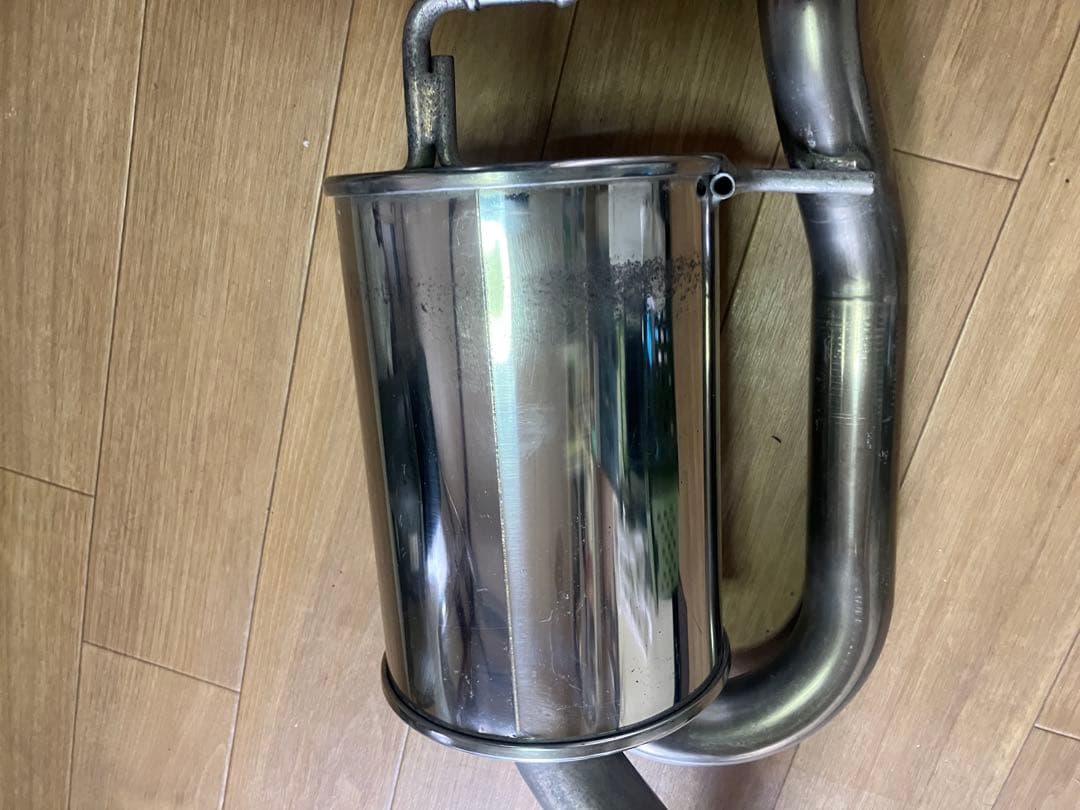 アクアNHP10 TRDハイレスポンスマフラー