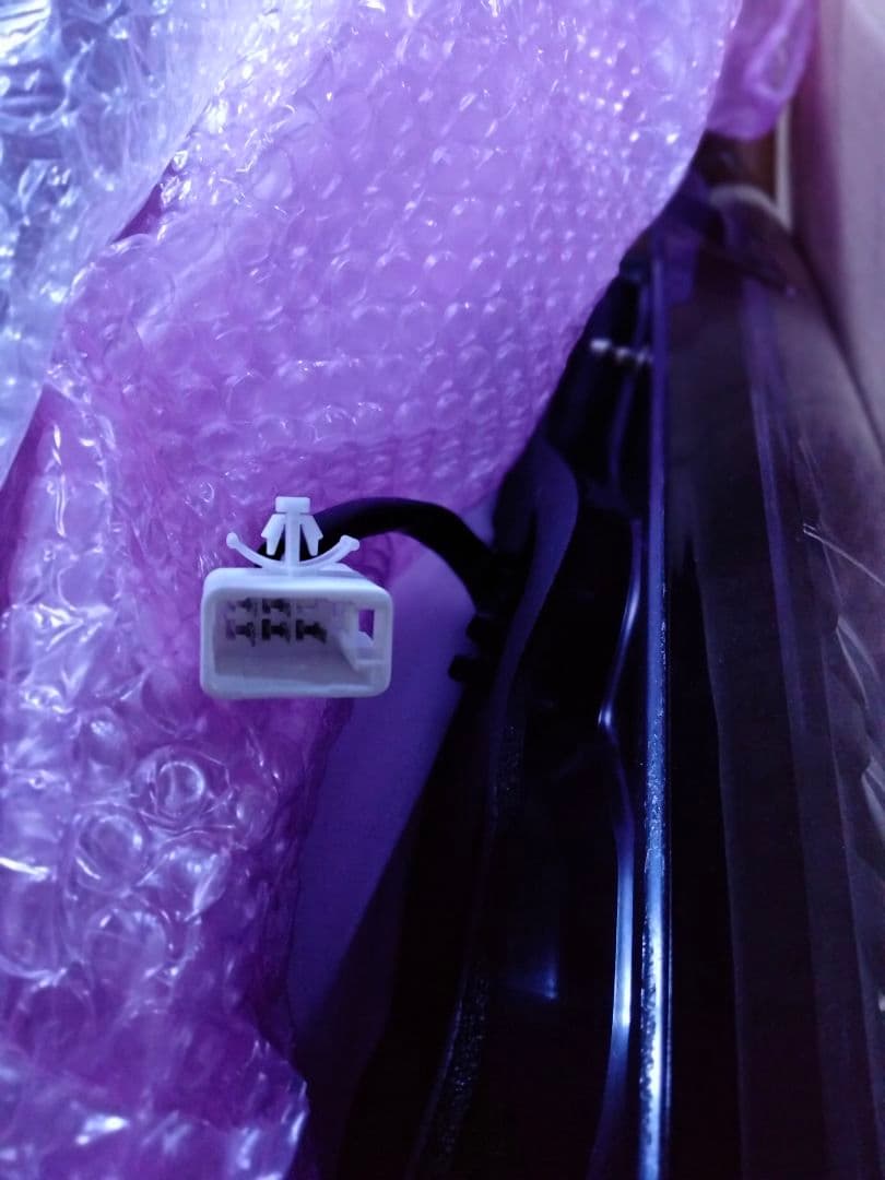 美品ハイエースレジアスエースLEDテールインナーブラックチューブテール 車検OK