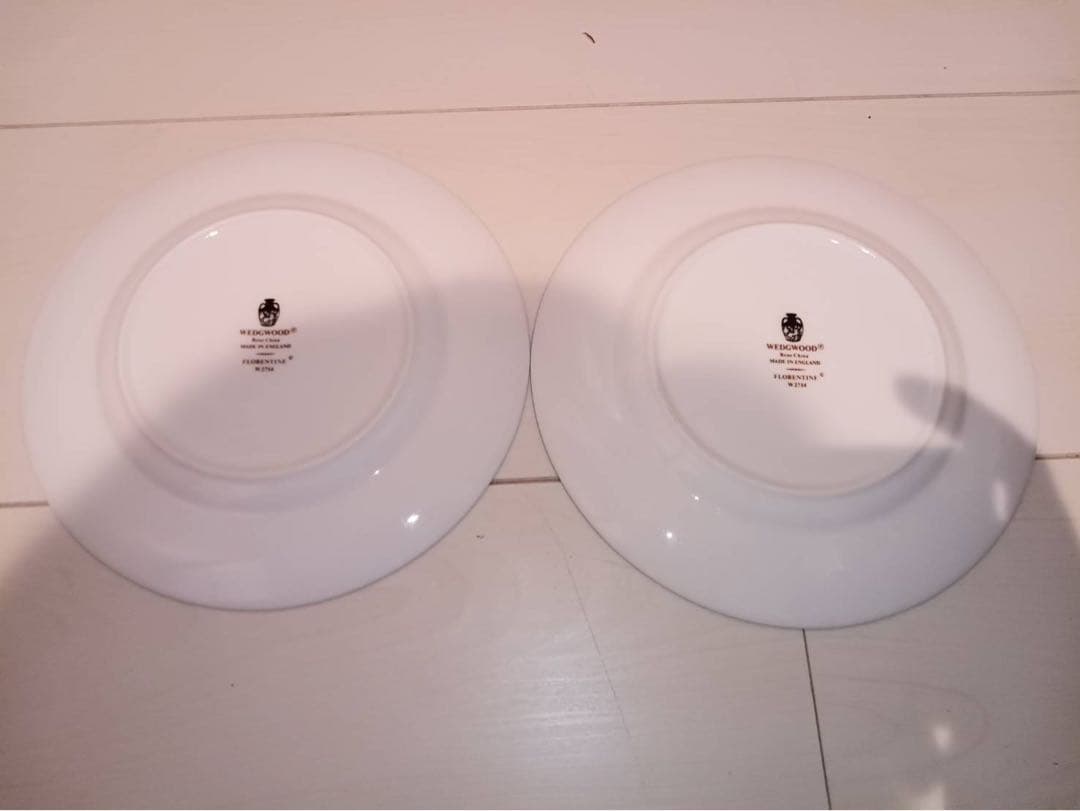 ウェッジウッド フロレンティーン ターコイズ 黒壺マーク 皿17.5cm