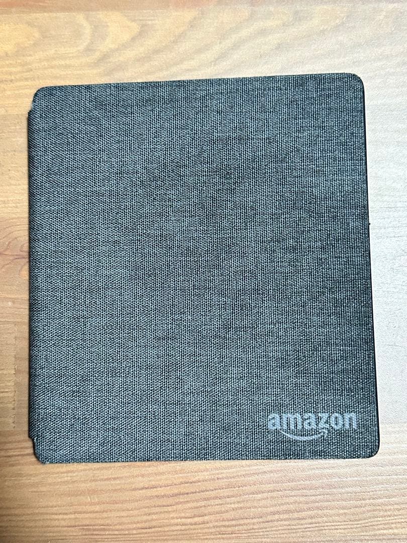 Amazon Kindle Oasis 本体 カバー付き