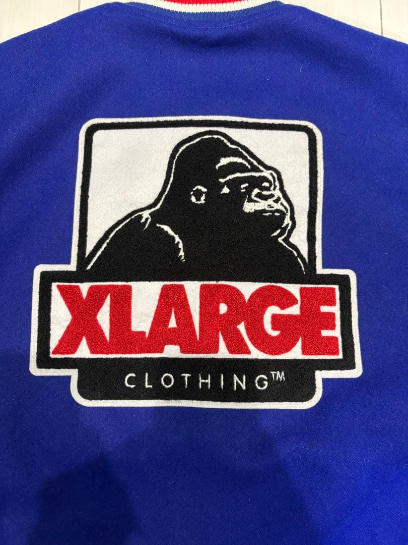 XLARGE スタジャン 青 白刺繍