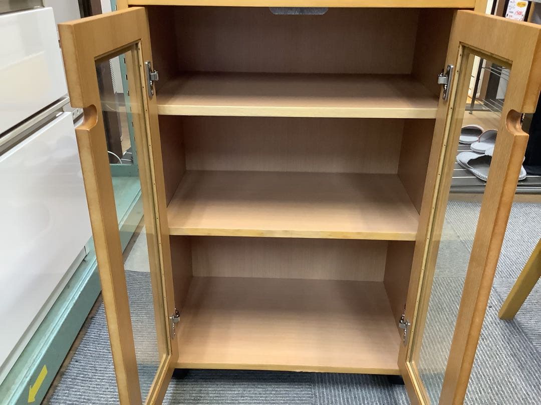 ガラス天板　キャビネット　無垢材