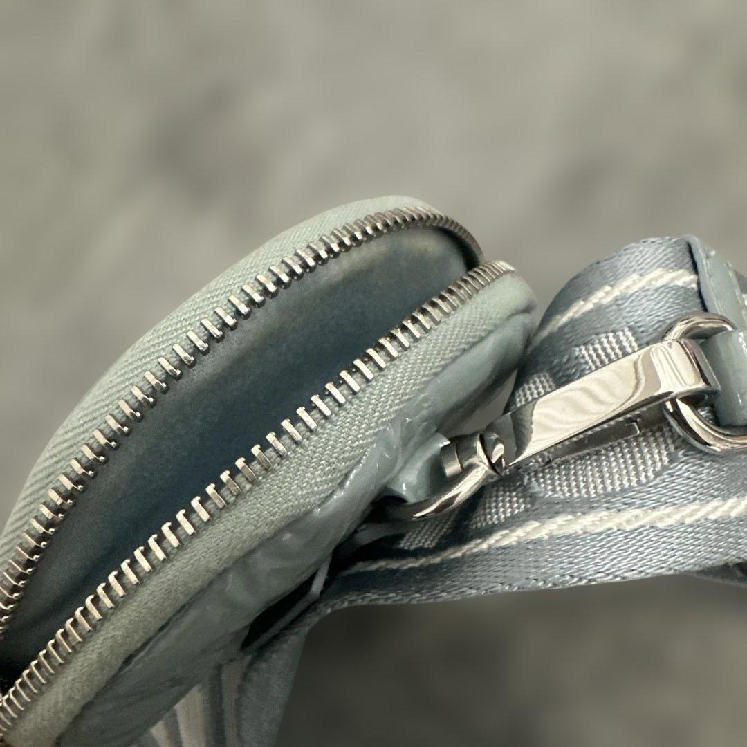 本日のみmiu miu ショルダーバッグ 水色かわいいケース付き