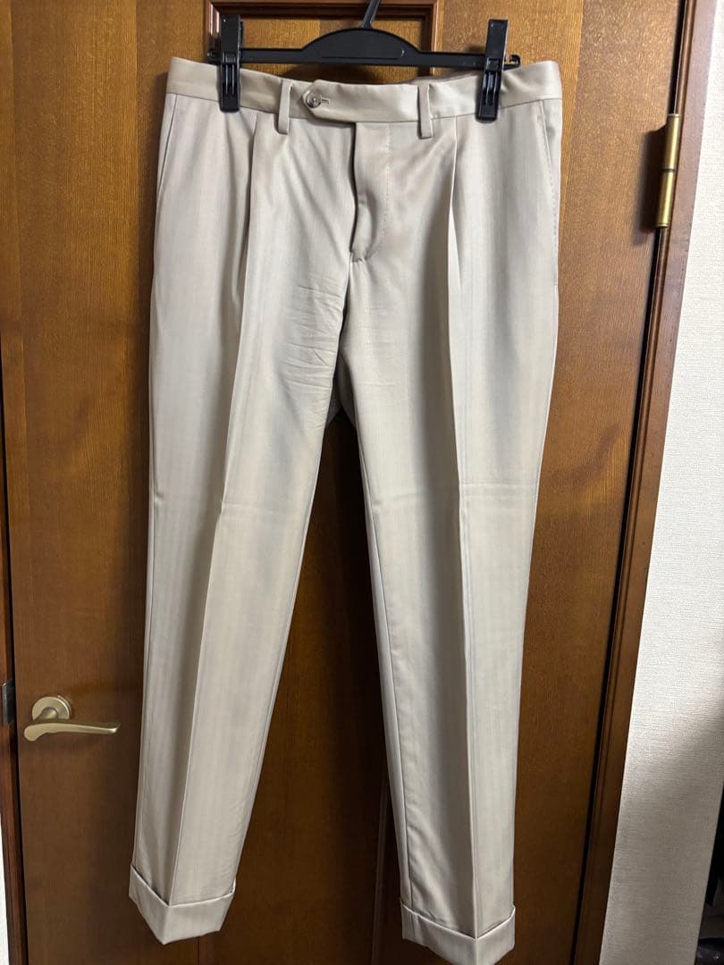 ⭐︎LARDINI⭐︎ベージュ ストライプスーツ⭐︎46サイズ