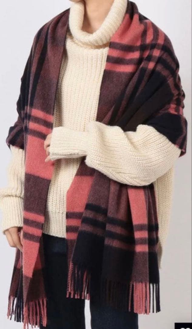 ジョシュアエリス　ピンクと黒のチェック柄ストール大判