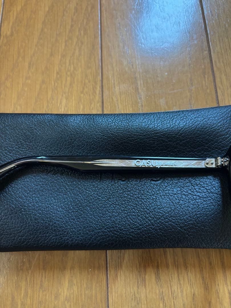 CASU Ultra ブラック サングラス ケース付き