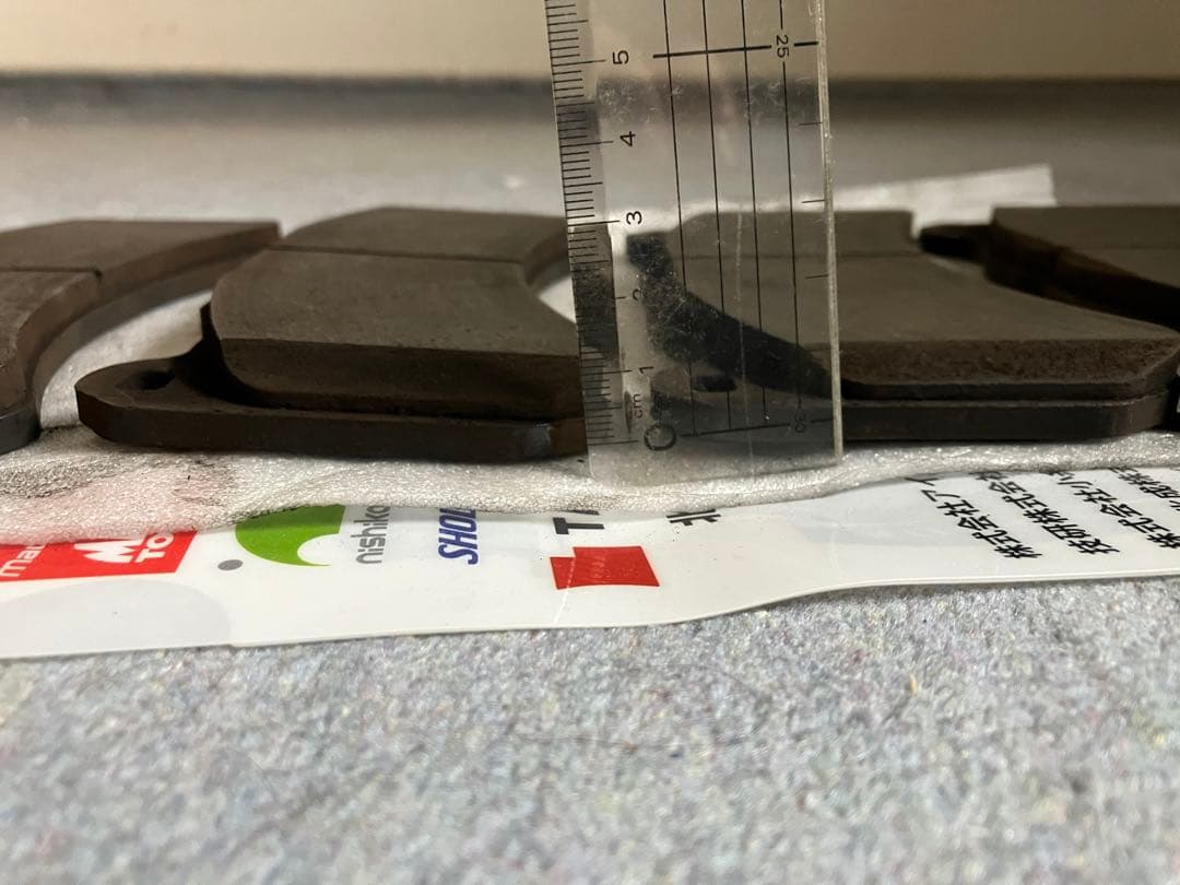 スバル　WRX STI VAB 純正フロントブレーキパッド　中古残7mm