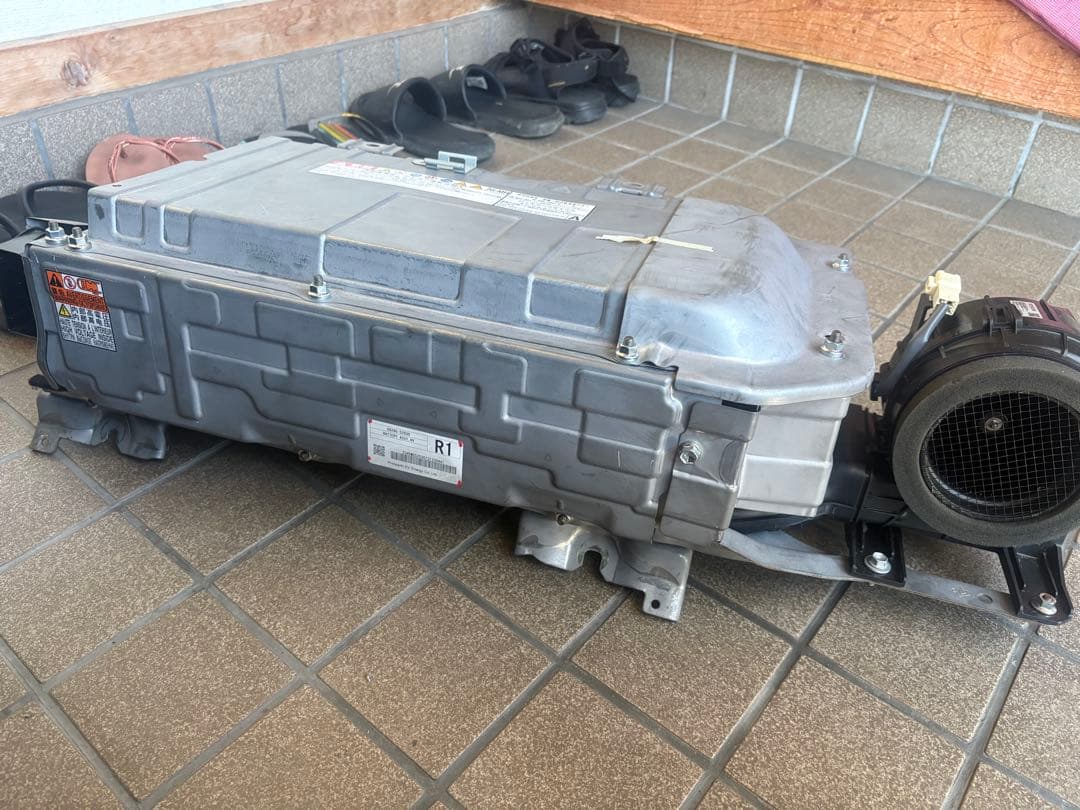 ハイブリッドアクア50%バッテリー