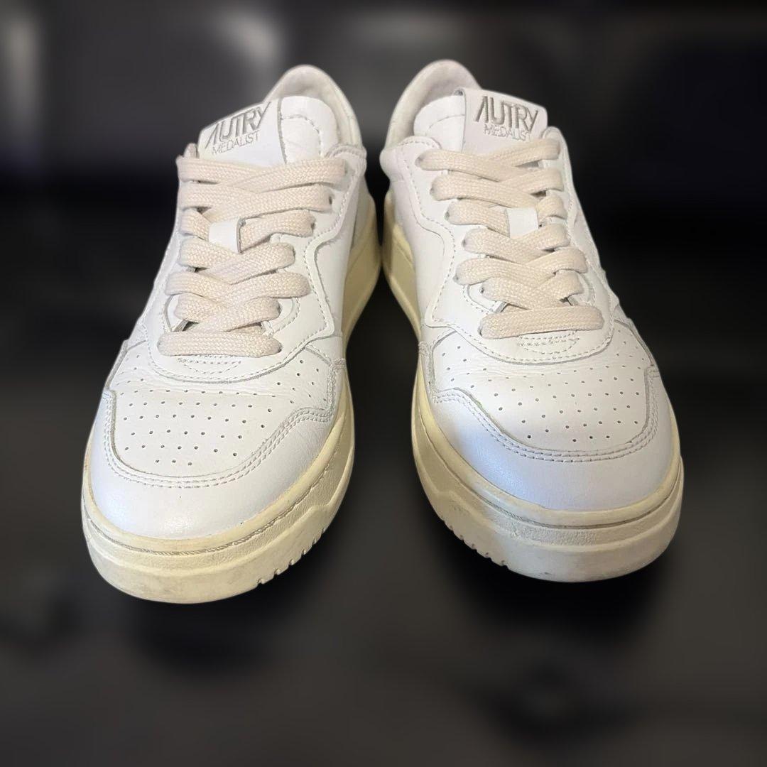 【AUTRY / オートリー】MEDALIST LOW ホワイト/36