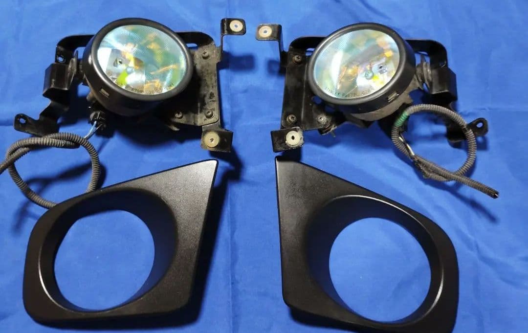 エリシオン型式 RR4 フォグランプ左右 カバー付 マルチコート イエロー