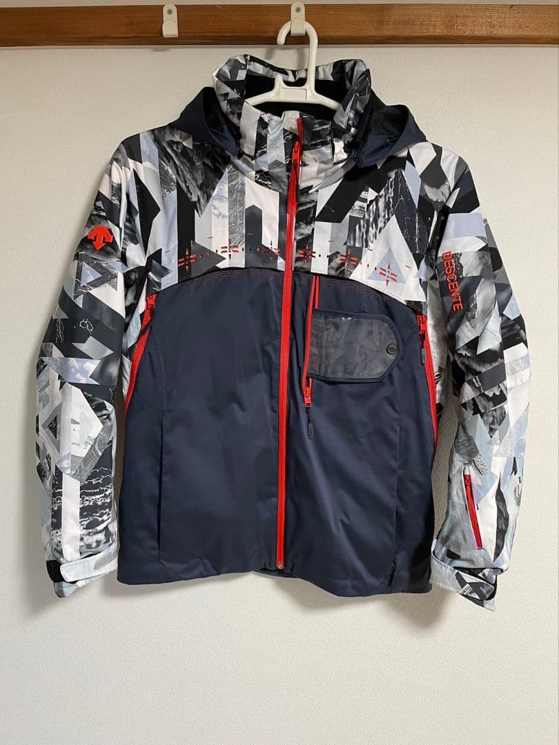 【正月価格】オガサカ　デサント　スキーウェア