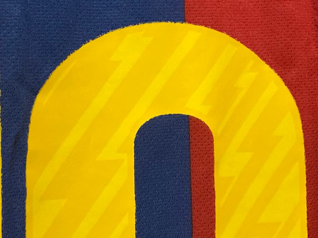 【正規品】メッシ　バルセロナ　10/11ホームレプリカ