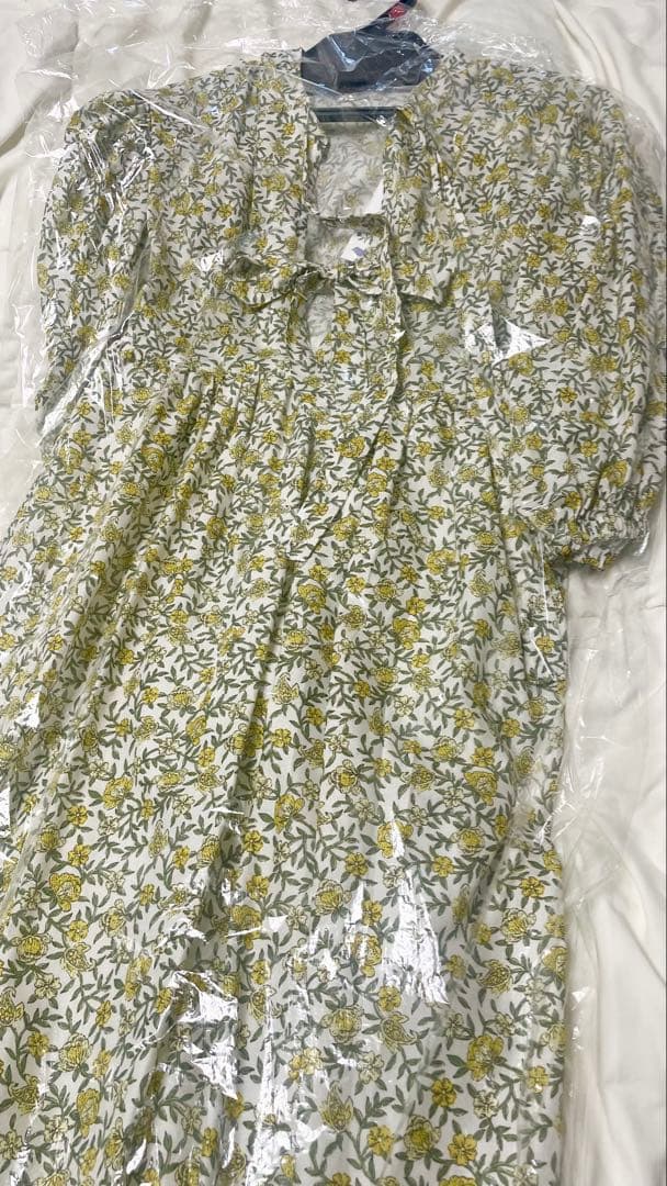 セブンテン　フィオリーナプリントワンピース　イエロー　XSサイズ