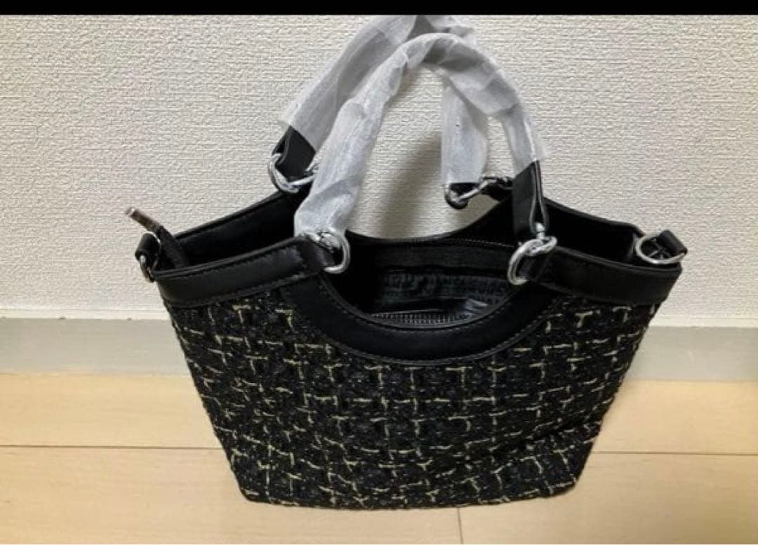 希少　ラスト2点！CHANEL ロゴ入りノベルティトートバッグ