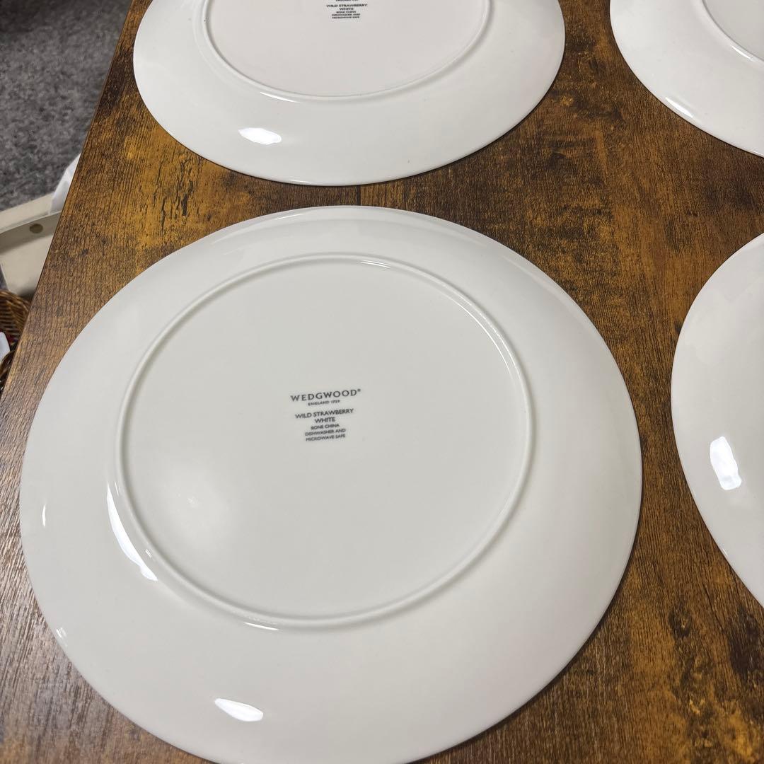 WILD STRAWBERRY WHITE プレート4枚セット