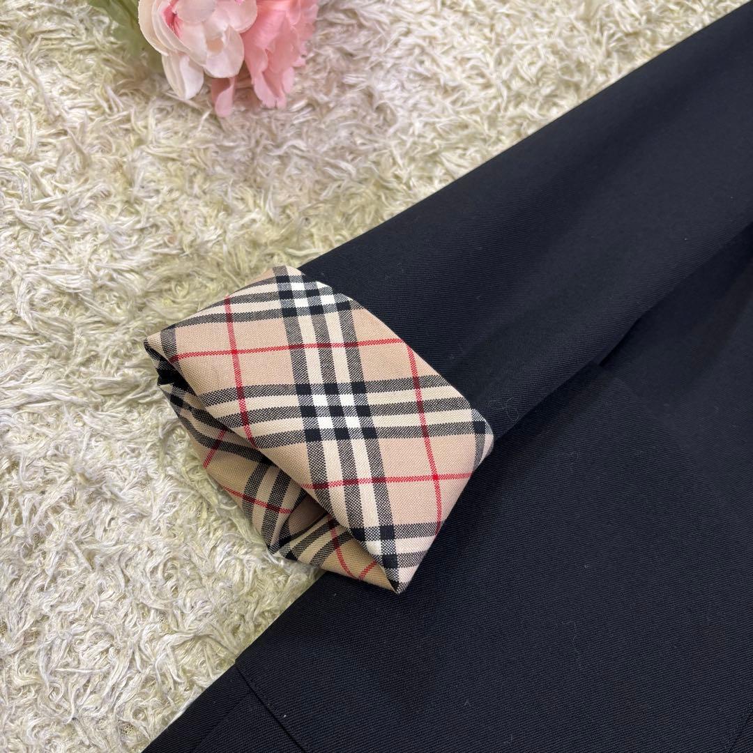 美品　バーバリーズ　ブルーレーベル　ノバチェック　ロゴ刺繍　金ボタン　ブレザー