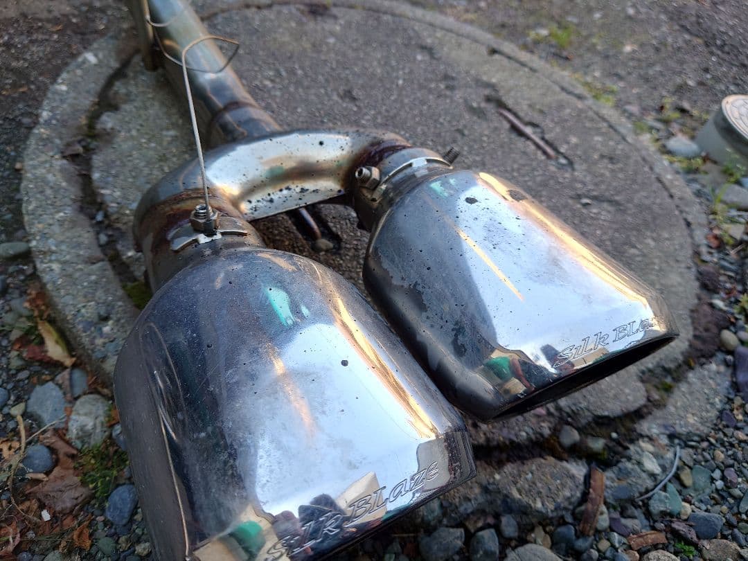 シルクブレイズ　SILKBLAZE　プレミアムサウンドマフラー　アルファード