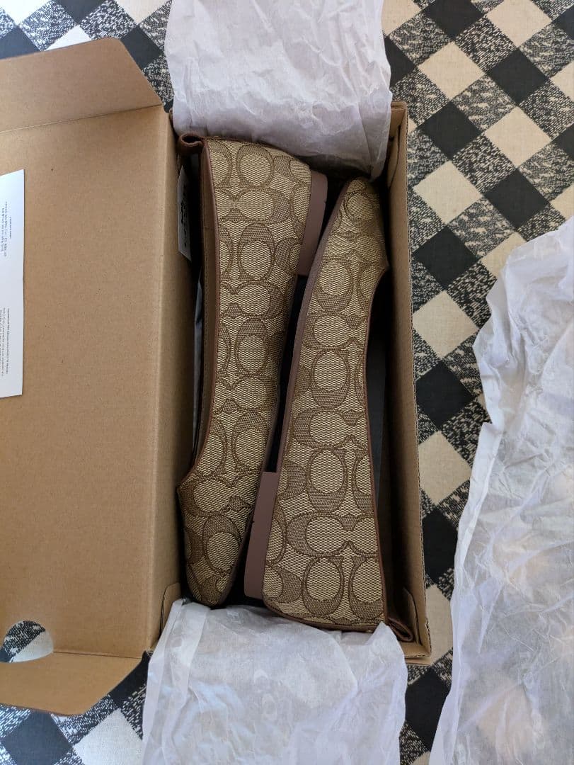 ☆COACHのフラットシューズ☆