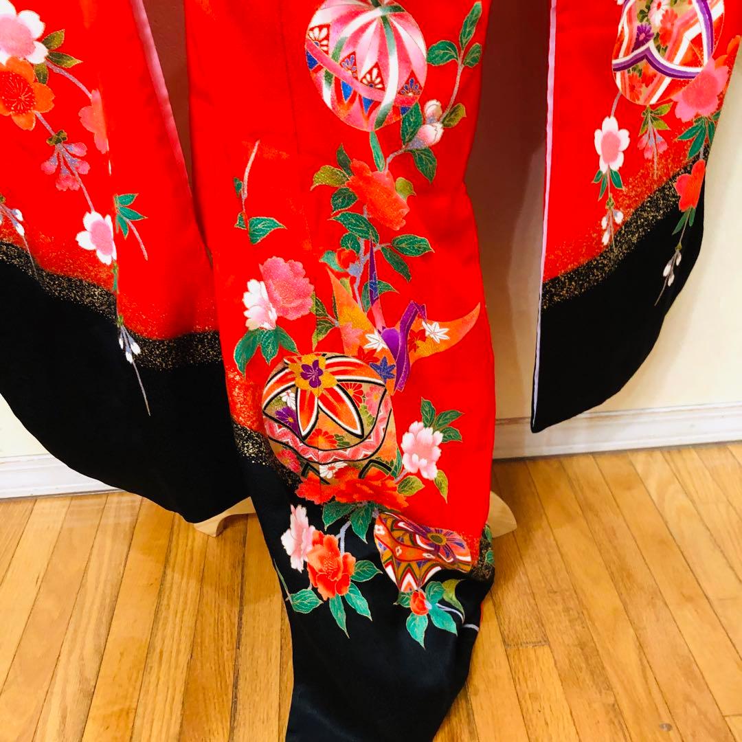 正絹七五三 女子着物 7歳‼️赤地可愛い手毬柄に桜金彩金箔煌びやか際立つ❤️秀品