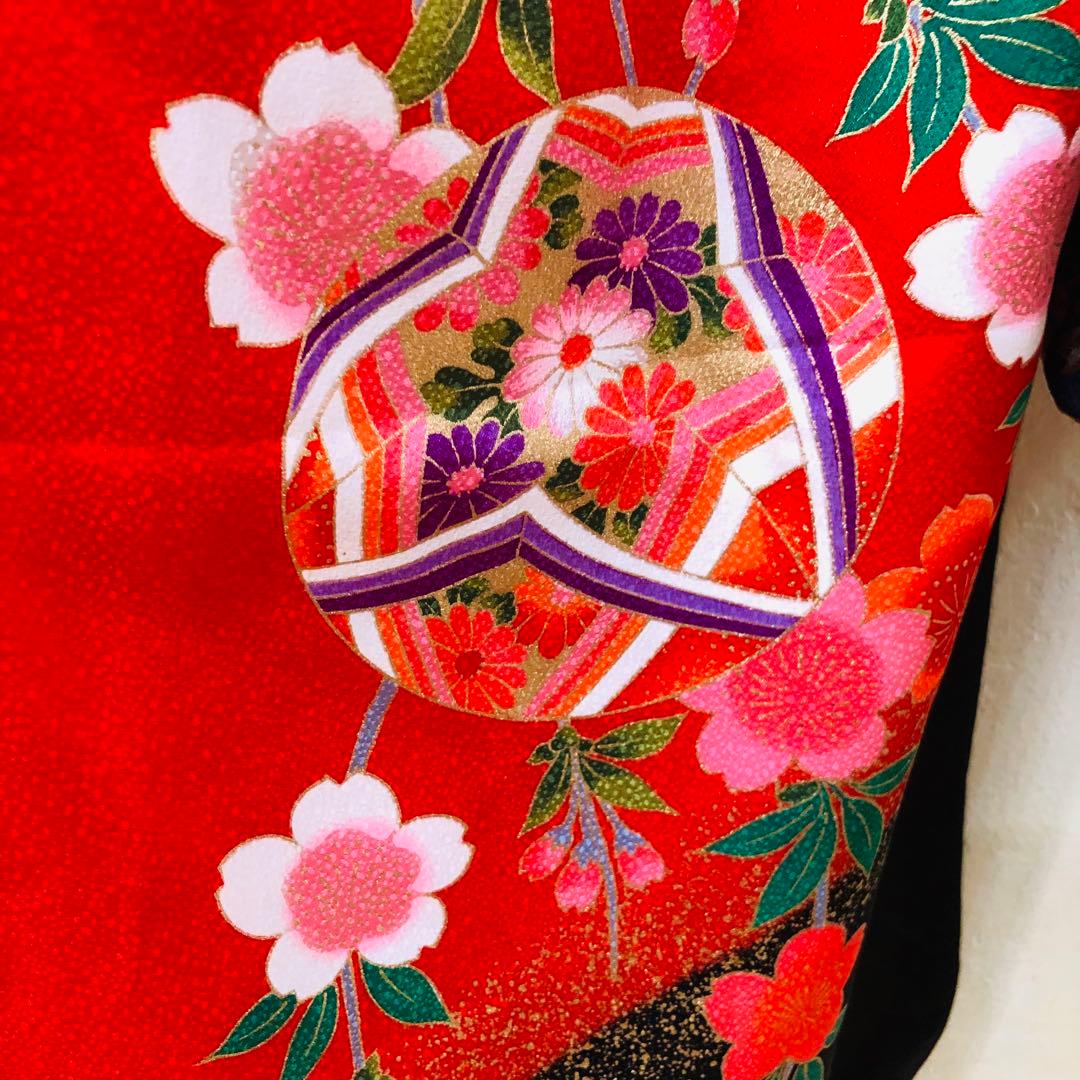 正絹七五三 女子着物 7歳‼️赤地可愛い手毬柄に桜金彩金箔煌びやか際立つ❤️秀品