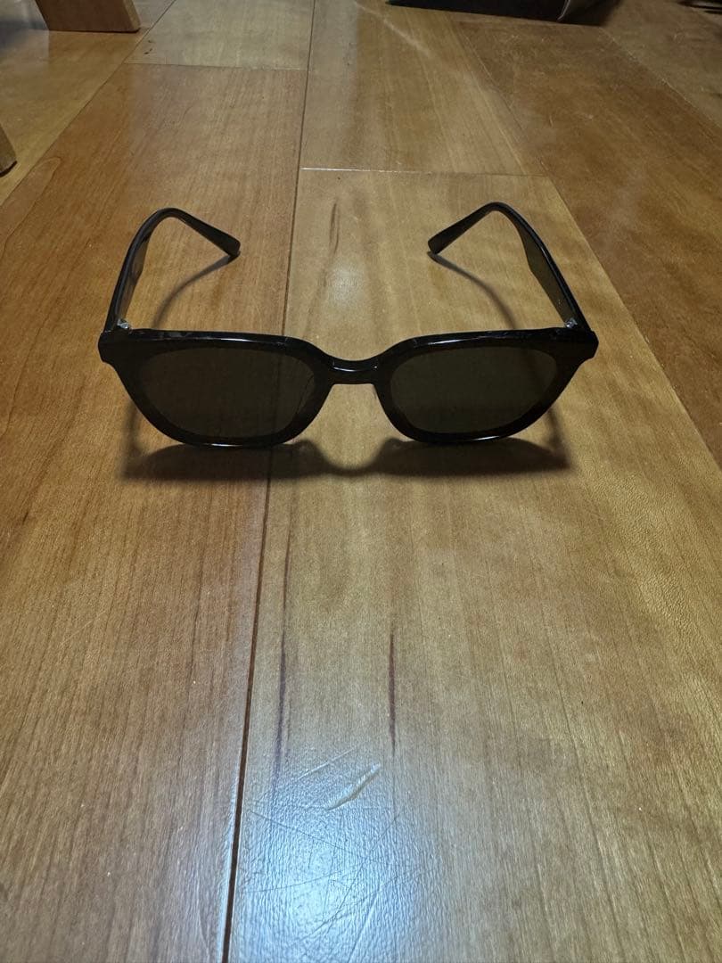 GENTLE MONSTER Lilit 01 ブラックサングラス