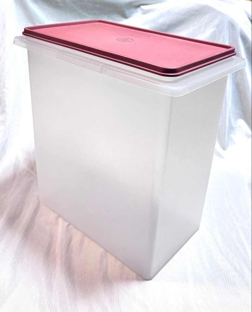 Tupperware タッパーウェア 10キロキーパー　ライスキーパー