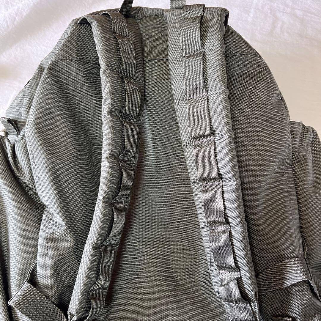 Pilgrim surf+supply別注 BLUE LUG バックパック