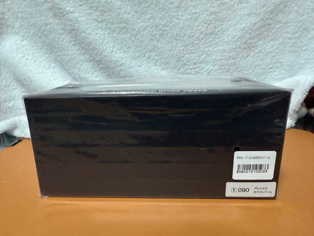 か*ん様 トヨタ クラウンクロスオーバー カラーサンプル