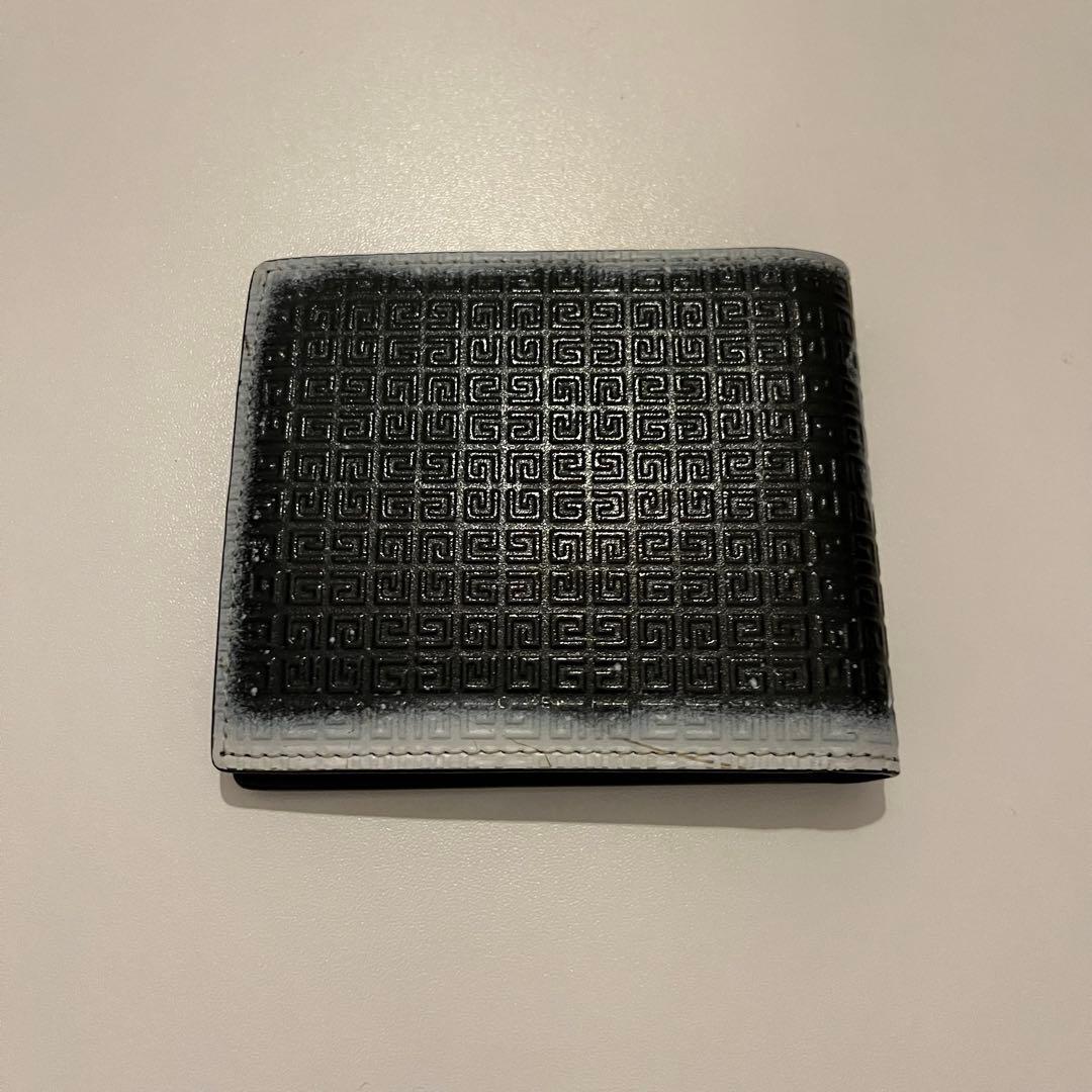 【美品・箱あり】Givenchy 財布 ブラックホワイト