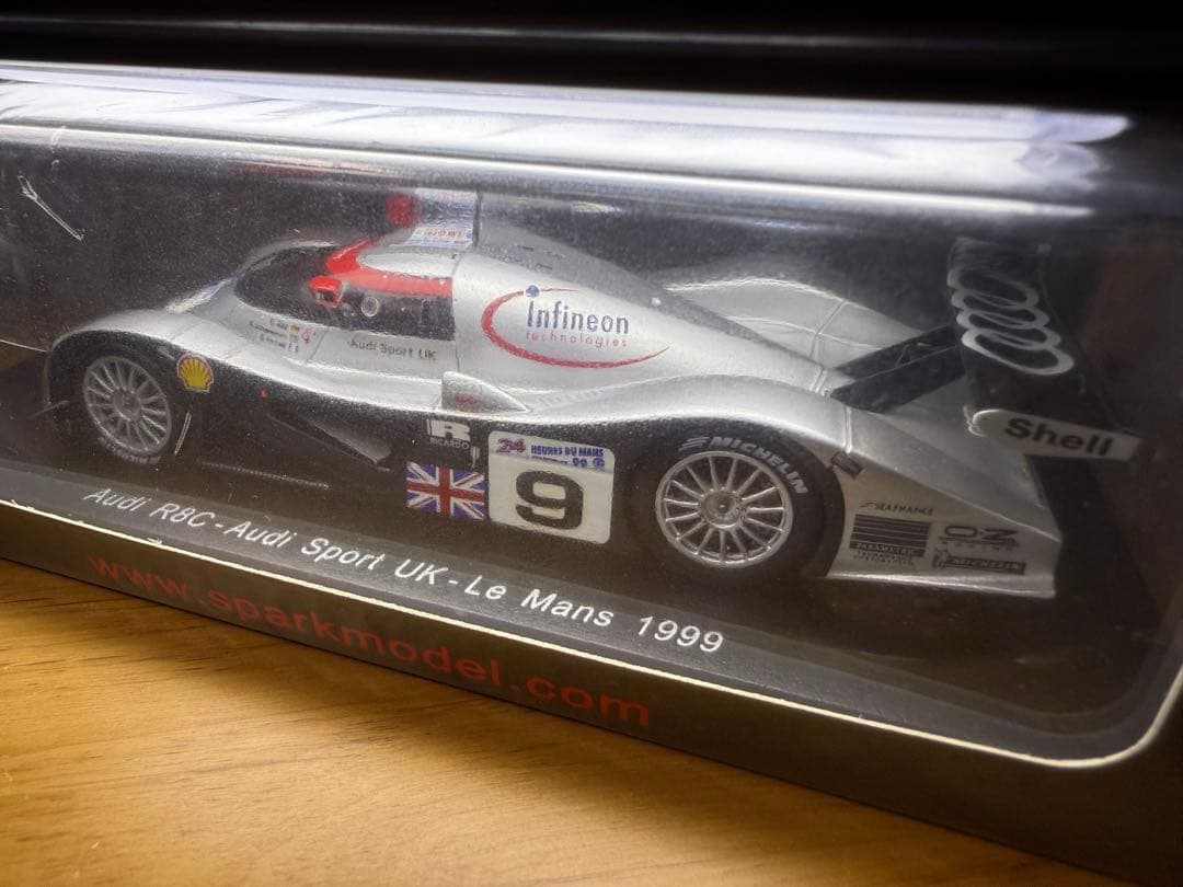 ミニカー 1/43 Audi R8C #9 Le Mans 1999