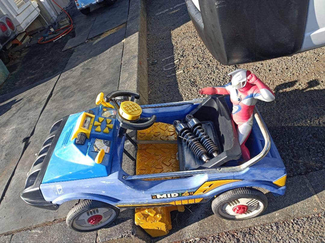 ペダルカー子供乗用車