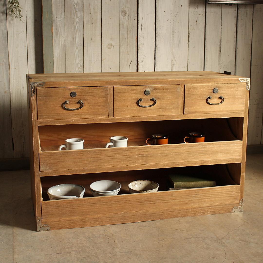 古い木製の引き出し5杯　チェスト　桐箪笥 昭和レトロ　古家具　古民家　時代家具