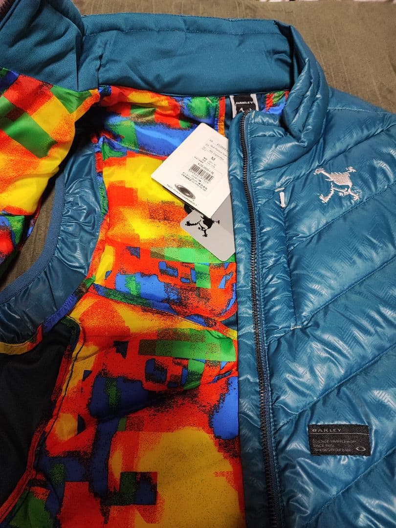 Oakley　ダウン　新品未使用