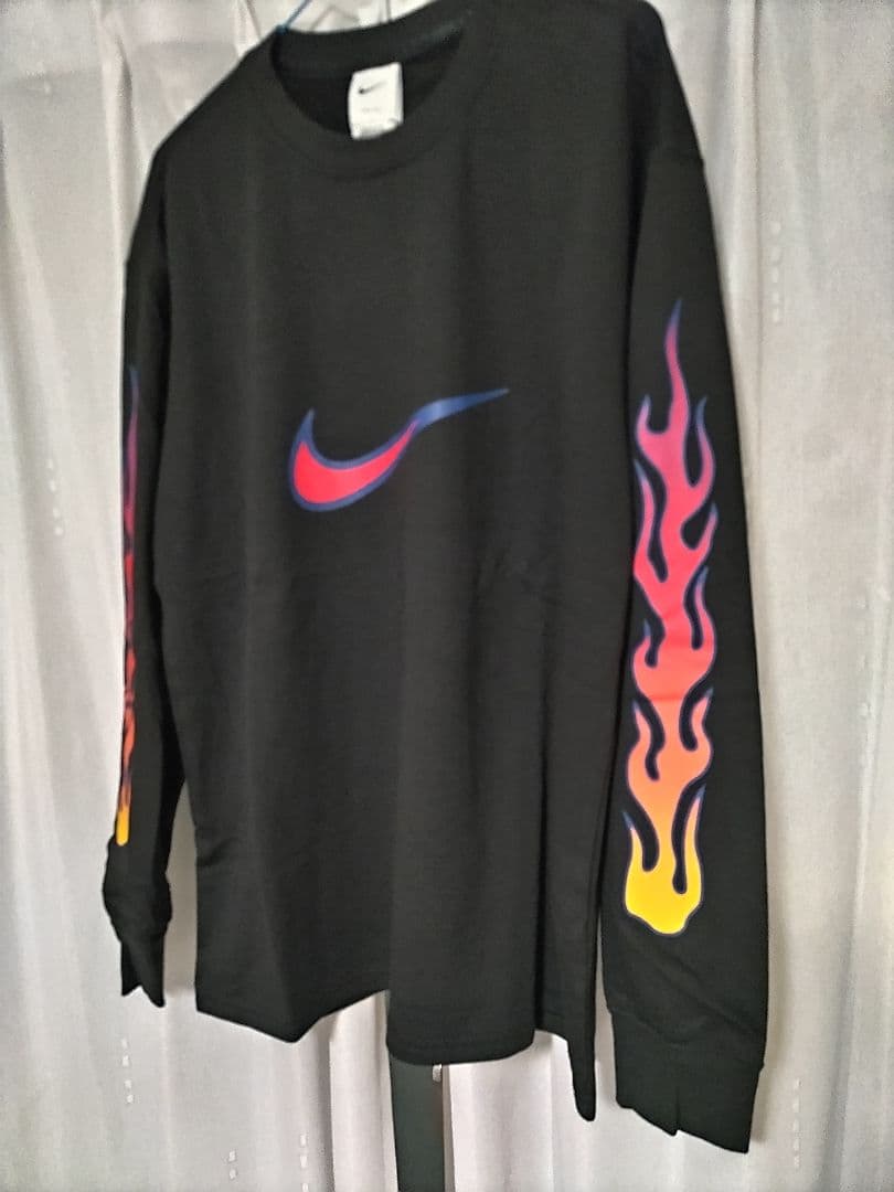 Nike ロングスリーブ Tシャツ（IB7539-010）