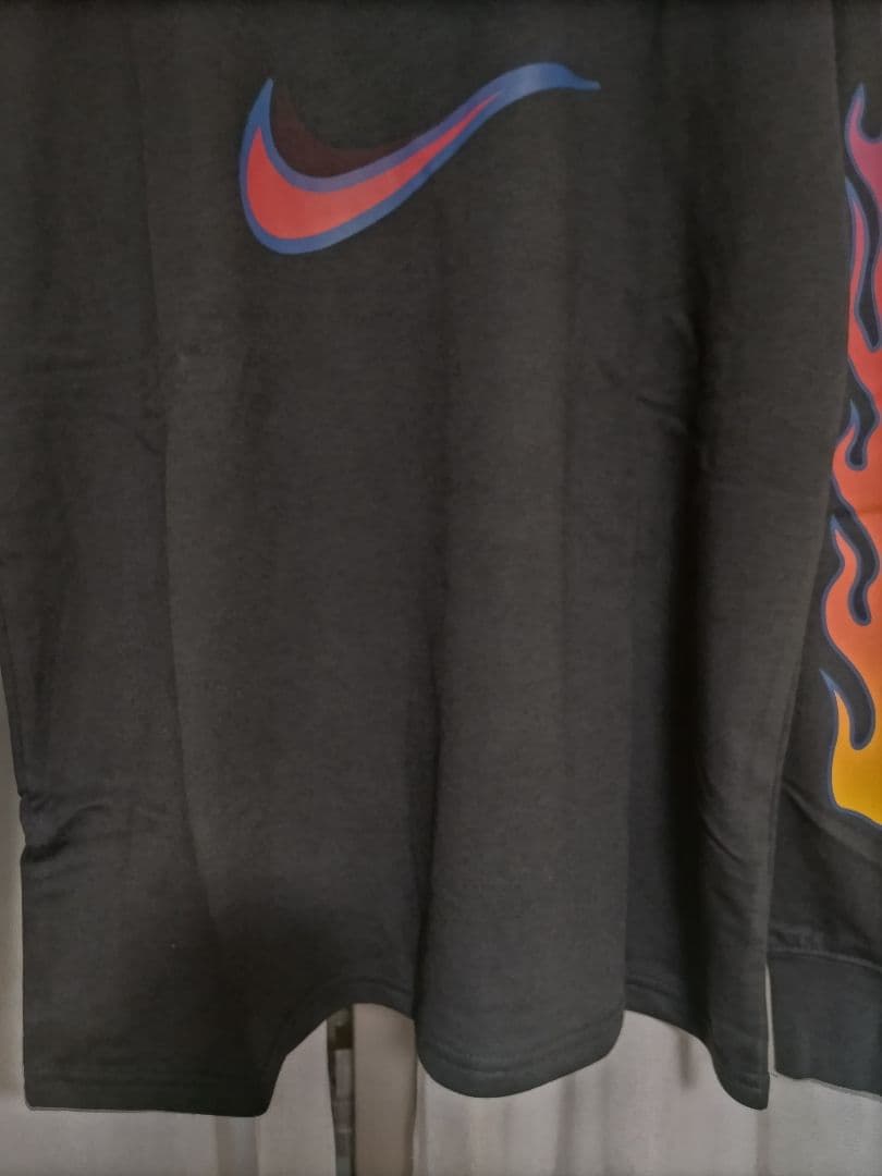 Nike ロングスリーブ Tシャツ（IB7539-010）