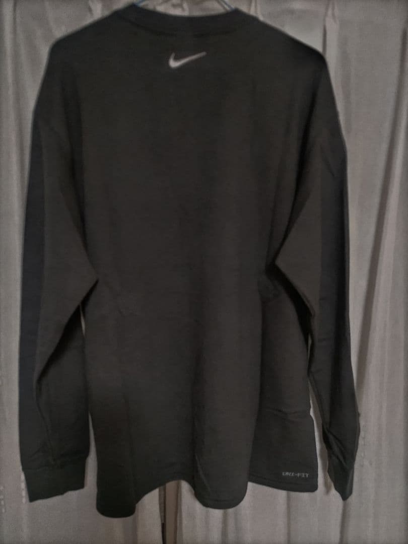 Nike ロングスリーブ Tシャツ（IB7539-010）
