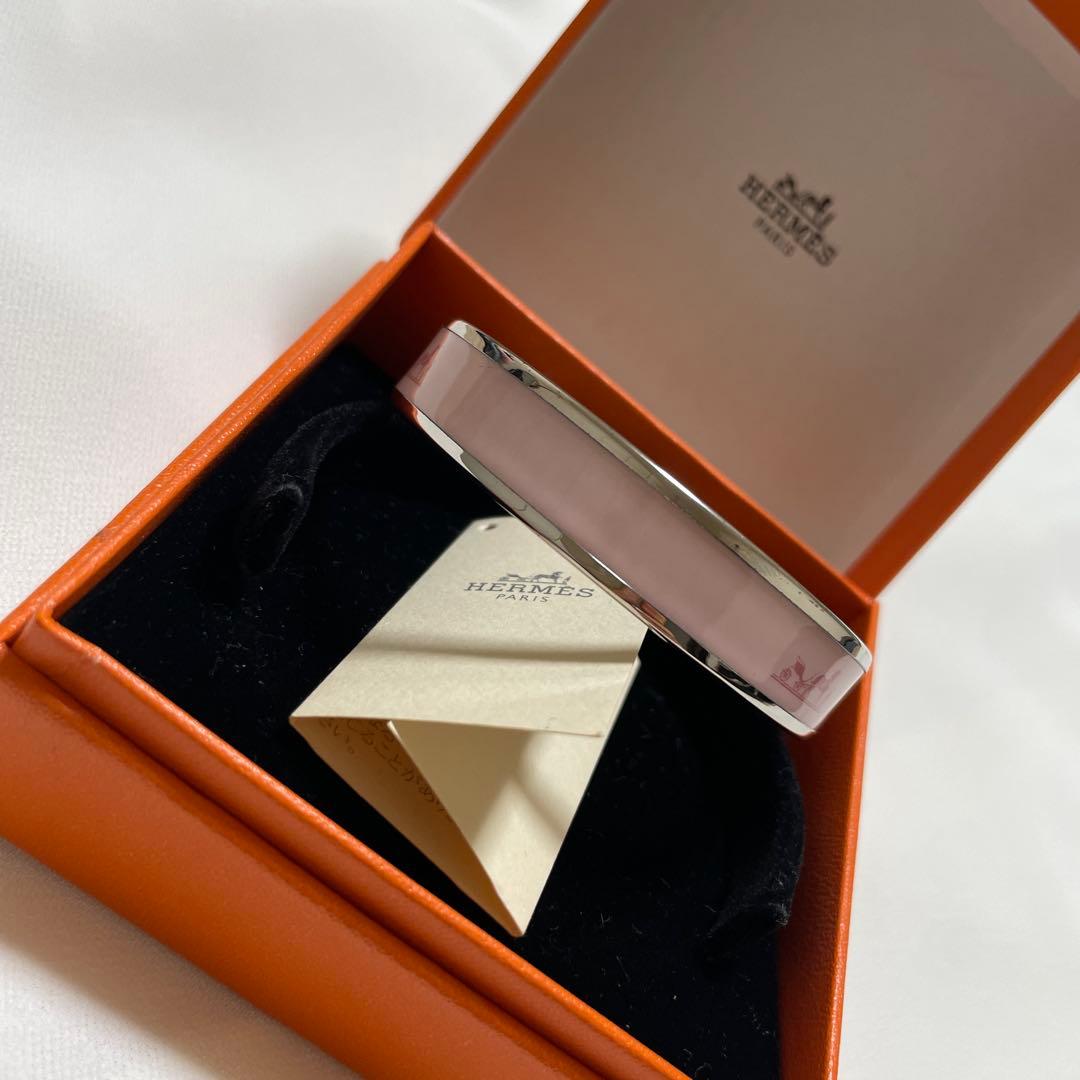 HERMES ピンク バングル 馬のモチーフ　エマイユ