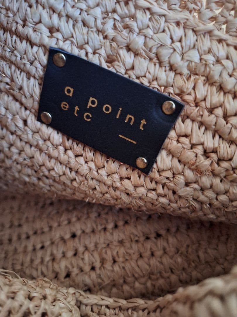 A POINT ETC★アポワンウテセ★ラフィア★かごバッグ